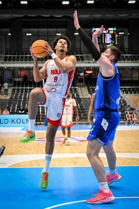 Barmer 2. Basketball Bundesliga ProA: RheinStars Köln vs HAKRO Merlins Crailsheim, 20.12.2025 Maximilian Begue (RheinStarsKöln 9), Barmer 2. Basketball Bundesliga ProA: RheinStars Köln vs HAKRO Merlins Crailsheim am 20.12.2025 im Castello Düsseldorf in Düsseldorf (Nordrhein-Westfalen) Copyright: xBEAUTIFULxSPORTS Mueller-Laschetx