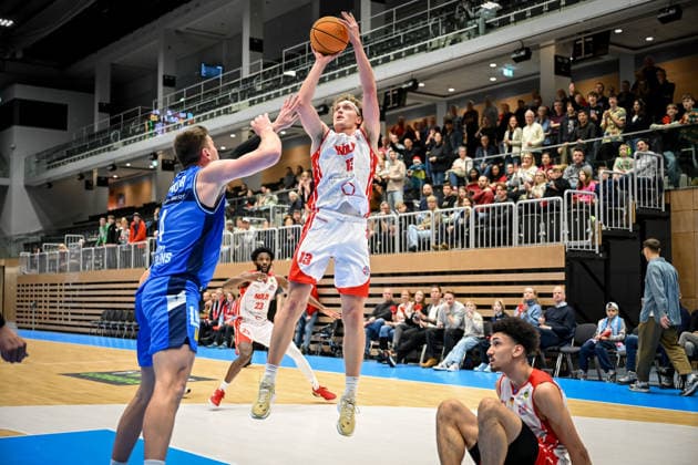 Barmer 2. Basketball Bundesliga ProA: RheinStars Köln vs HAKRO Merlins Crailsheim, 20.12.2025 Adam John Paige (RheinStarsKöln 13), Barmer 2. Basketball Bundesliga ProA: RheinStars Köln vs HAKRO Merlins Crailsheim am 20.12.2025 im Castello Düsseldorf in Düsseldorf (Nordrhein-Westfalen) Copyright: xBEAUTIFULxSPORTS Mueller-Laschetx