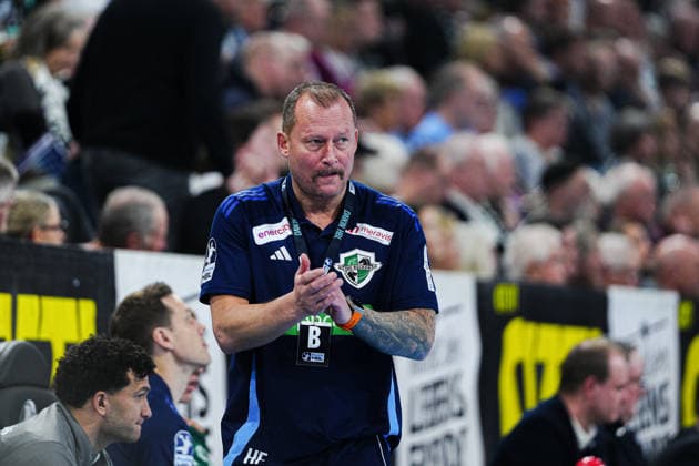 Heidmar Felixson (TSV Hannover-Burgdorf, Co-Trainer) GER, THW Kiel vs. TSV Hannover-Burgdorf, Handball, 1. Bundesliga, Spieltag 18, Saison 2025 2026, 20.12.2025 GER, THW Kiel vs. TSV Hannover-Burgdorf, Handball, 1. Bundesliga, Spieltag 18, Saison 2025 2026, 20.12.2025 Kiel Copyright: xEibner-Pressefoto MarcelxvonxFehrnx EP_MFN