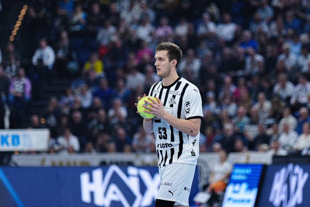 Nikola Bilyk (THW Kiel, 53) GER, THW Kiel vs. TSV Hannover-Burgdorf, Handball, 1. Bundesliga, Spieltag 18, Saison 2025 2026, 20.12.2025 GER, THW Kiel vs. TSV Hannover-Burgdorf, Handball, 1. Bundesliga, Spieltag 18, Saison 2025 2026, 20.12.2025 Kiel Copyright: xEibner-Pressefoto MarcelxvonxFehrnx EP_MFN