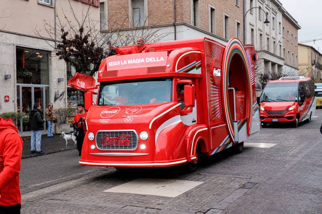 News - The passage of the Olympic flame in Cosenza during the passage of the Olympic flame in Cosenza - Italy Cosenza Cosenza Italy Copyright: xFrancescoxFarinax xLiveMediax LPN_2203322