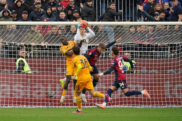 Cagliari Calcio v Pisa SC - Serie A Adrian Semper of Pisa SC participates in the Serie A TIM match between Cagliari Calcio and Pisa SC in Italy on December 21, 2025. Cagliari Italy  Copyright: xAlessandroxToccox originalFilename:alessandro-cagliari251221_npOky.jpg