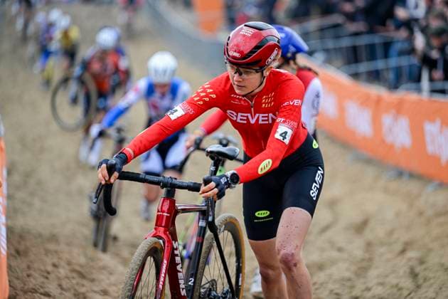 UCI Cyclocross World Cup 2025-2026 Koksijde KOKSIJDE, BELGIUM - DECEMBER 21 : Van Alphen Aniek of Seven Racing in action during the 6th leg of the Koksijde UCI Cyclocross World Cup 2025-2026 a cyclocross race for Women Elite on December 21, 2025 in Koksijde, Belgium, 21 12 2025 ( Koksijde Belgium  Copyright: xNicoxVereeckenx