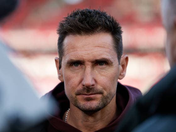 Deutschland: Fußball, 2. Bundesliga 2025 26, 17. Spieltag - 1 FC Nürnberg vs Hannover 96 - Max-Morlock Stadion (Nürnberg): Miroslav Klose (Trainer, 1. FC Nürnberg)
