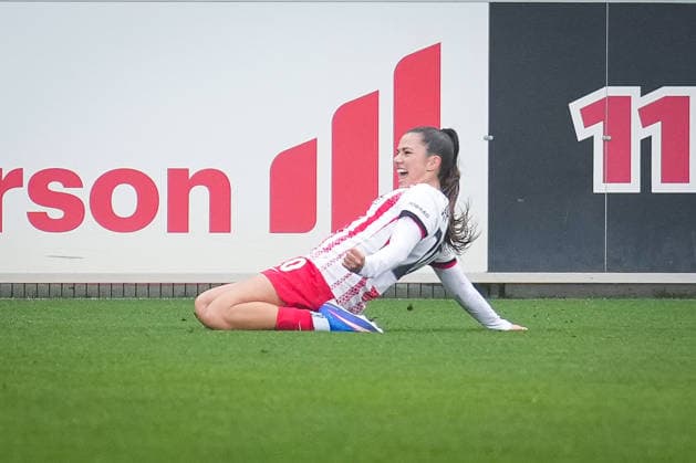 Fussball, Google Pixel Frauen-Bundesliga, 14 .Spieltag, 2025 2026, SC Freiburg vs. SV Werder Bremen, 21.12.2025, Dreisamstadion, Freiburg,: Leela Egli (SC Freiburg, Frauen 20) Tor, Torjubel, Emotionen, Torschuss, Freude, Jubel, Freiburg Dreisamstadion Baden-Württemberg Deutschland Copyright: xFINLEYxMÖRCHx