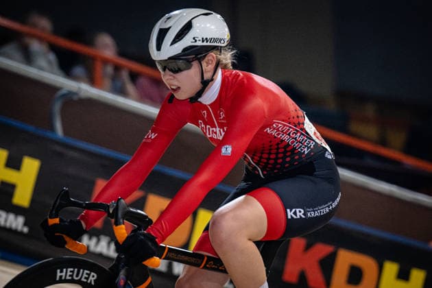 KOHLER Caroline: DM Omnium 2025 - Frankfurt Oder KOHLER Caroline ( GER ) Radsport Rhein-Neckar Querformat - quer - horizontal - Landscape - Event Veranstaltung: DM Omnium 2025 - Deutsche Meisterschaft - Category Kategorie: Cycling - Track cycling, Rad, Radsport, Bahnrad, Bahn National Championship Omnium - Women U19 Juniors - Location Ort: Europe Germany - Brandenburg - Märkisch Oderland - Frankfurt Oder - Oderlandhalle - Discipline: Omnium Points Race 4. Race - Distance: 15 km - Date Datum: 20.12.2025 Saturday Day 2 -