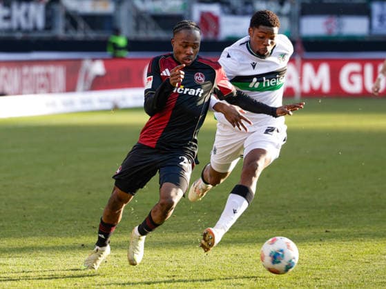 Deutschland: Fußball, 2. Bundesliga 2025 26, 17. Spieltag - 1 FC Nürnberg vs Hannover 96 - Max-Morlock Stadion (Nürnberg): Mohamed Ali Zoma (1. FC Nürnberg, 23)