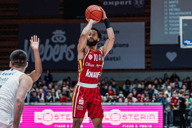 Im Bild: Davion Mintz (Wuerzburg Baskets, 10) 21.12.2025, Basketball, Fitness First Wuerzburg Baskets vs. SYNTAINICS MBC, easyCredit BBL, 11. Spieltag, Deutschland, Wuerzburg, tectake-Arena, Copyright: HMBxMedia xJulienxBecker