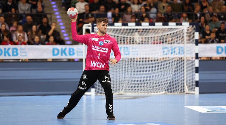 BAU 21.12.2025 Stuttgart Handball TVB Stuttgart vs. VfL Gummersbach, Mateusz Kornecki (TVB)