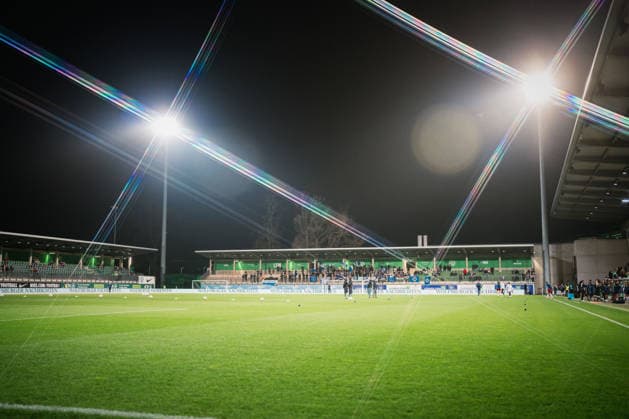 Google Pixel Frauen-Bundesliga: VfL Wolfsburg vs. Hamburger SV, 21.12.2025 AOK Stadion in der Totalen; Fußball, Google Pixel Frauen-Bundesliga, 14. Spieltag: VfL Wolfsburg vs. Hamburger SV am 21.12.2025 im AOK Stadion, Wolfsburg DFB REGULATIONS PROHIBIT ANY USE OF PHOTOGRAPHS AS IMAGE SEQUENCES AND OR QUASI-VIDEO.