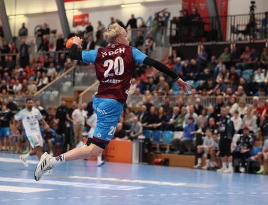 GER HBL2 Saison 2025 2026 VfL Potsdam vs SG BBM Bietigheim, 21.12.25, MBS Arena, Potsdam Tim HILDENBRAND (1.VfL Potsdam 20)