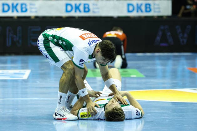 Lucas Krzikalla (SC DHfK Leipzig,8) und Franz Semper (SC DHFK Leipzig,32) - Handball Bundesliga Saison 2025-2026 SC Magdeburg vs. SC DHFK Leipzig in der GETEC Arena in Magdeburg - Aktion,Handball,Deutschland,21.12.2025