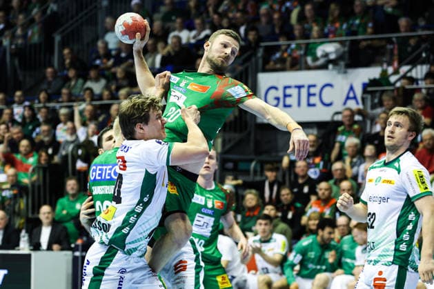 Philipp Weber (SC Magdeburg,20) - Handball Bundesliga Saison 2025-2026 SC Magdeburg vs. SC DHFK Leipzig in der GETEC Arena in Magdeburg - Aktion,Handball,Deutschland,21.12.2025