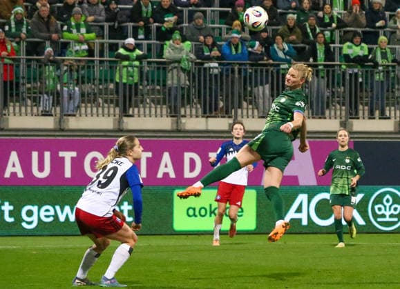 Deutschland: Frauen-Bundesliga 2025 26, 14. Spieltag - VfL Wolfsburg VS Hamburger SV - AOK Stadion (Wolfsburg): Alexandra Popp (VfL Wolfsburg Frauen, 11) Copyright: xAymanxAlahmedx