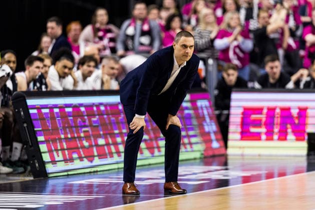 easyCredit Basketball Bundesliga: Telekom Baskets Bonn - FC Bayern München; 21.12.2025 Marko Stankovic (Trainer Telekom Baskets Bonn) easyCredit Basketball Bundesliga: Telekom Baskets Bonn - FC Bayern München, Köln, LANXESSarena am 21.12.2025 Copyright: xBEAUTIFULxSPORTS Wunderlx