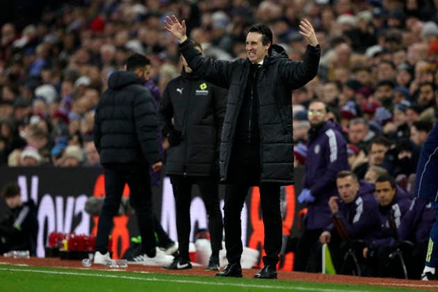 Aston Villa v Manchester United, ManU - Premier League Unai Emery, Manager of Aston Villa reacts on the side line during the Premier League match between Aston Villa and Manchester United at Villa Park on December 21, 2025 in Birmingham, England. Birmingham Villa Park England United Kingdom Copyright: xNealxSimpson Sportsphoto APLx 14144811