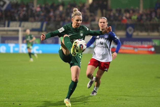 VfL - HSV, BL Frauen Wolfsburg, 21.12.2025, FUßBALL - VfL Wolfsburg vs. Hamburger SV, Google Pixel Frauen-Bundesliga, Saison 2025 26. Svenja Huth (VfL Wolfsburg) Wolfsburg