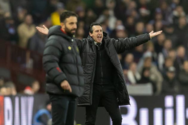 Aston Villa v Manchester United, ManU Premier League 21 12 2025. Aston Villa manager Unai Emery gestures during the Premier League match between Aston Villa and Manchester United at Villa Park, Birmingham, England on 21 December 2025. Birmingham Villa Park West Midlands England Editorial use only DataCo restrictions apply See www.football-dataco.com , Copyright: xManjitxNarotrax PSI-23452-0182