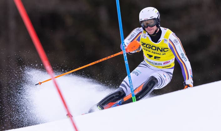 ALPINE SKIING - FIS WC Alta Badia ALTA BADIA,ITALY,22.DEC.25 - ALPINE SKIING - FIS World Cup, slalom, men. Image shows Sebastian Holzmann (GER).  GEPAxpictures xHaraldxSteiner