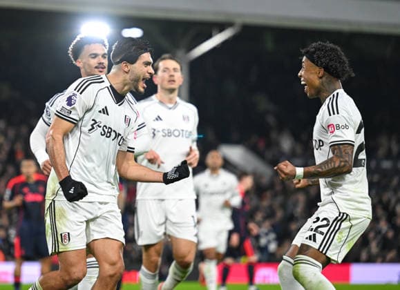 Fulham v Nottingham Forest Premier League Raul JimÃ nez of Fulham celebrates scoring the opening goal from the penalty spot during the Premier League match at Craven Cottage, London 22 12 2025 UK Newspapers OUT Copyright: xNigelxBramleyx FIL-22666-0030