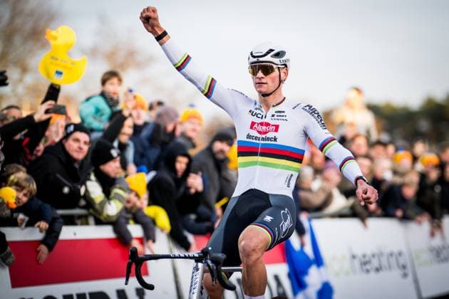 Dutch Mathieu Van Der Poel celebrates as he crosses the finish line to win the men elite race of the Plage Cross cyclocross cycling event in Hofstade, stage 4 8 in the X20 Badkamers Trofee competition, Monday 22 December 2025. JASPERxJACOBS  x150832094x