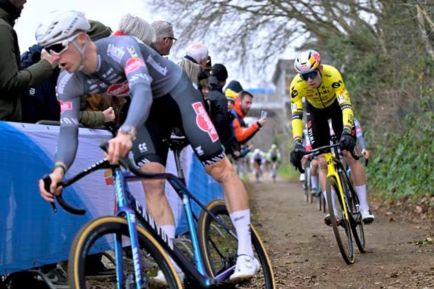Telenet Superprestige 2025-2026 Heusden-Zolder HEUSDEN-ZOLDER, BELGIUM - DECEMBER 23 : Van Aert Wout (BEL) of Team Visma - Lease A Bike during the 5th leg of the Heusden-Zolder Telenet Superprestige 2025-2026 a cyclocross race for Men Elite on December 23, 2025 in Heusden-Zolder, Belgium, 23 12 2025 ( Heusden-Zolder Belgium  Copyright: xSesx