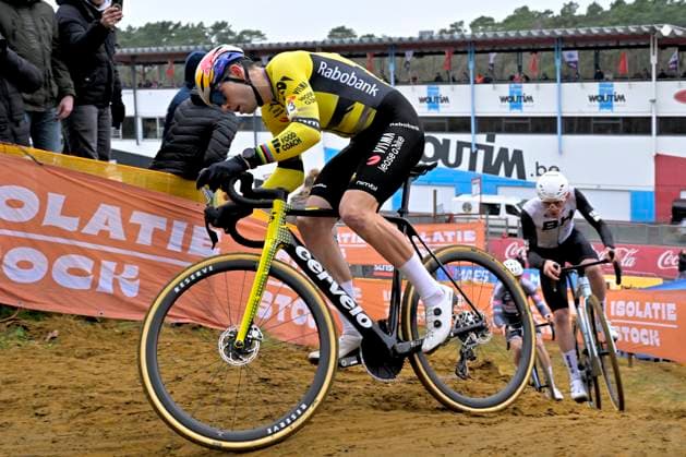 Telenet Superprestige 2025-2026 Heusden-Zolder HEUSDEN-ZOLDER, BELGIUM - DECEMBER 23 : Van Aert Wout (BEL) of Team Visma - Lease A Bike during the 5th leg of the Heusden-Zolder Telenet Superprestige 2025-2026 a cyclocross race for Men Elite on December 23, 2025 in Heusden-Zolder, Belgium, 23 12 2025 ( Heusden-Zolder Belgium  Copyright: xSesx