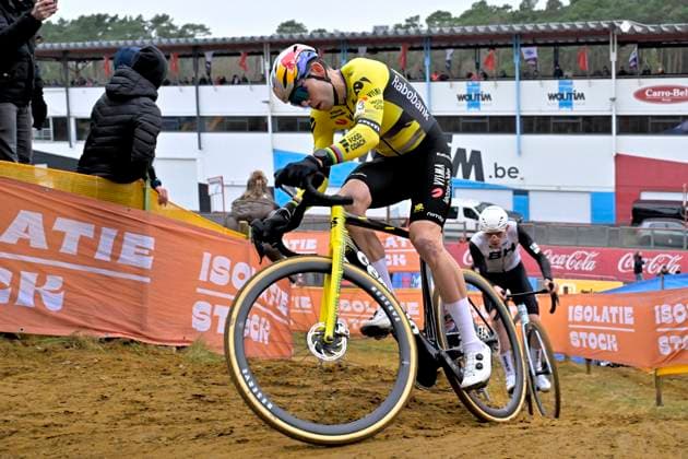 Telenet Superprestige 2025-2026 Heusden-Zolder HEUSDEN-ZOLDER, BELGIUM - DECEMBER 23 : Van Aert Wout (BEL) of Team Visma - Lease A Bike during the 5th leg of the Heusden-Zolder Telenet Superprestige 2025-2026 a cyclocross race for Men Elite on December 23, 2025 in Heusden-Zolder, Belgium, 23 12 2025 ( Heusden-Zolder Belgium  Copyright: xSesx