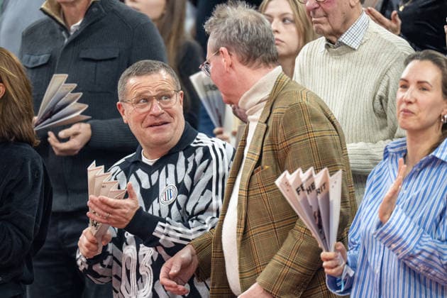 Max Eberl, Sportvorstand FC Bayern Muenchen AG, Prof. Dr. Dieter Mayer 1. Vizepräsident FC Bayern Muenchen eV, FC Bayern Basketball vs. Hapoel IBI Tel Aviv, EuroLeague 18. Spieltag, 23.12.2025 Muenchen Bayern Deutschland