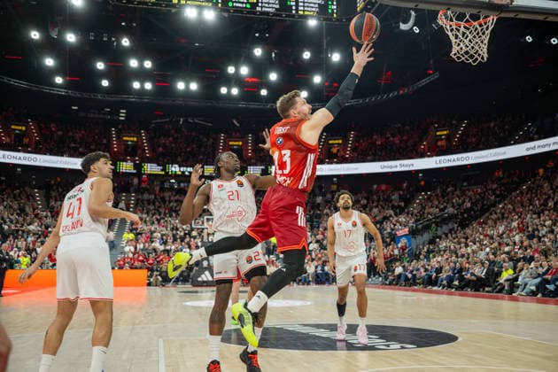 Tomer Ginat 41 (Hapoel IBI Tel Aviv), Tai Odiase 21 (Hapoel IBI Tel Aviv), Andreas Obst 13 (FC Bayern Basketball), FC Bayern Basketball vs. Hapoel IBI Tel Aviv, EuroLeague 18. Spieltag, 23.12.2025 Muenchen Bayern Deutschland