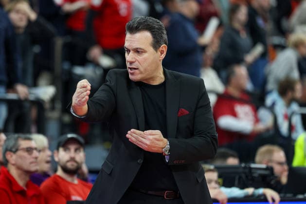 Dimitris Itoudis (Hapoel IBI Tel Aviv, Cheftrainer), GER, FC Bayern Basketball vs. Hapoel Tel Aviv, Basketball, Euroleague, 18. Spieltag, Saison 2025 2026, 23.12.2025, GER, FC Bayern Basketball vs. Hapoel Tel Aviv, Basketball, Euroleague, 18. Spieltag, Saison 2025 2026, 23.12.2025 Muenchen Copyright: xEibner-Pressefoto JennixMaulx EP_JML