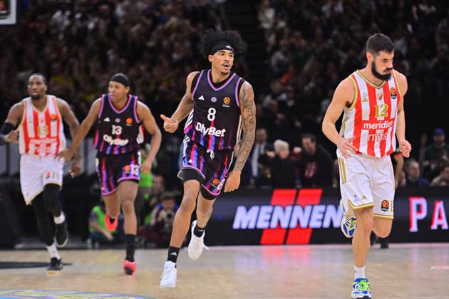 BASKET : Paris Basket vs Etoile Rouge Belgrade - Euroleague - 23 12 2025 JARED RHODEN ( 8 - Paris Basket ) celebrates during the Euroleague match between Paris Basketball and Crvena Zvezda Meridianbet Belgrade at Accor Arena on December 23, 2025 in Paris, France. ( Photo by Federico Pestellini PSNewz ) - ParisFrance  Copyright: xFedericoxPestellinix
