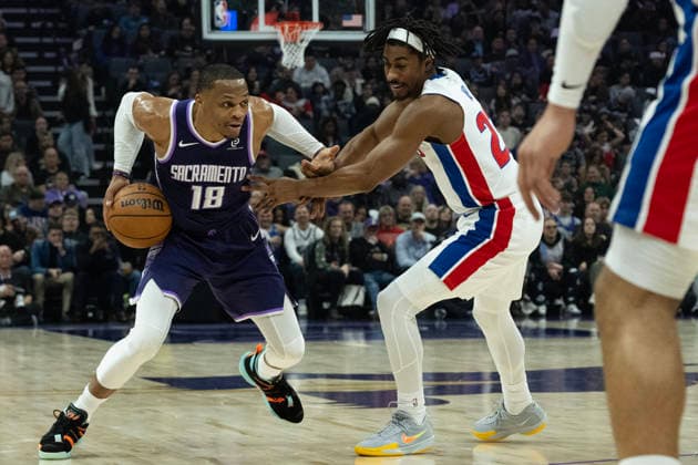 December 23, 2025, Sacramento, Ca, USA: Sacramento Kings guard Russell Westbrook (18) drives past Detroit Pistons guard Jaden Ivey (23) in the first half during a game at Golden 1 Center on Tuesday, Dec. 23, 2025 in Sacramento. Sacramento USA - ZUMAj89_ 20251223_zaf_j89_009 Copyright: xPaulxKitagakixJr.x