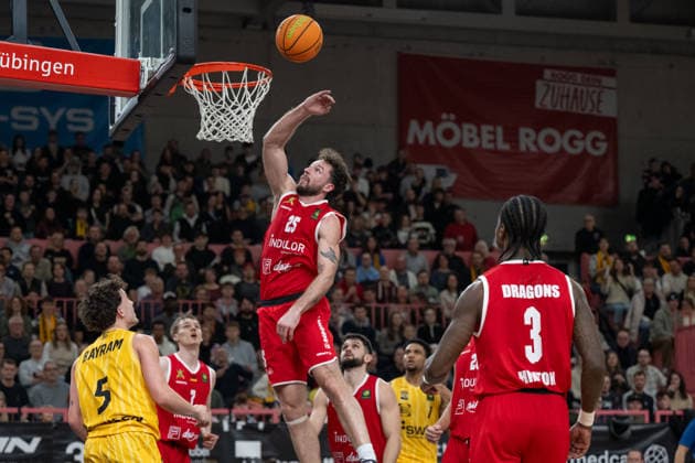 Ben Burnham (Artland Dragons, 25) GER, Tigers Tuebingen vs. Artland Dragons Quakenbrueck, Basketball, Herren, Barmer 2. Basketball Bundesliga, ProA, 14. Spieltag, Spielzeit 2025 2026, 23.12.2025, GER, Tigers Tuebingen vs. Artland Dragons Quakenbrueck, Basketball, Herren, Barmer 2. Basketball Bundesliga, ProA, 14. Spieltag, Spielzeit 2025 2026, 23.12.2025 Tuebingen Copyright: xEibner-Pressefoto WolfgangxFrankx EP_WFK