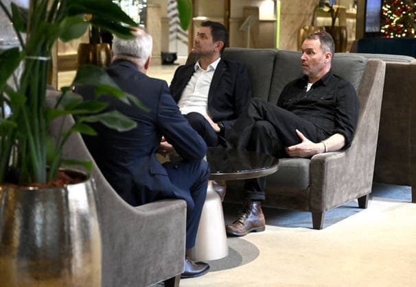 Croatia National Handball Team gather in Zagreb, Croatia Denis Spoljaric of Croatia and head coach of Croatia Dagur Sigurdsson arrive at Hotel Westin in Zagreb, Croatia, on December 26, 2025. Croatia s men™s senior handball team heads to Porec for a first phase of preparations for Men s EHF EURO 2026. In the first phase of preparations Croatia will play friendly match against North Macedonia.  MarkoxLukunic PIXSELL