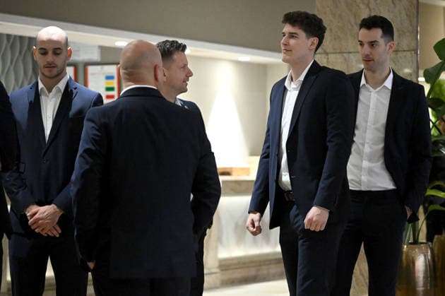 Croatia National Handball Team gather in Zagreb, Croatia Ivano Pavlovic, Sime Tomasevic, Luka Lovre Klarica and Zvonimir Srna of Croatia arrive at Hotel Westin in Zagreb, Croatia, on December 26, 2025. Croatia s men™s senior handball team heads to Porec for a first phase of preparations for Men s EHF EURO 2026. In the first phase of preparations Croatia will play friendly match against North Macedonia.  MarkoxLukunic PIXSELL