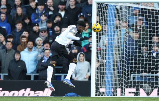 Patrick Agyemang of Derby County scores a goal to make the score 0-1 Birmingham City v Derby County, Sky Bet Championship, Football, St. Andrew s at Knighthead Park, Birmingham, UK - 26 Dec 2025Birmingham St. Andrew s at Knighthead Park United Kingdom EDITORIAL USE ONLY No use with unauthorised audio, video, data, fixture lists, club league logos or live services. Online in-match use limited to 120 images, no video emulation. No use in betting, games or single club league player publications.  Copyright: xKieranxMcManus Shutterstockx 16191502aa
