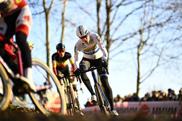 Belgian Toon Aerts pictured in action during the men s elite race of the World Cup cyclocross cycling event in Gavere on Friday 26 December 2025, stage 7 (out of 12) of the UCI World Cup competition. JASPERxJACOBS  x151549998x
