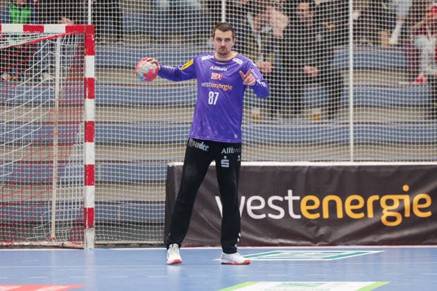 26.12.2025, Handball, Saison 2025 2026, 2. Handball Bundesliga, 17. Spieltag, TuSEM Essen - TuS Ferndorf, Torwart Dominik Plaue (TuSEM Essen), Essen Am Hallo NRW Deutschland xRHR-FOTO DEx Copyright: DennisxEwert RHR-FOTOx RHR-FOTO DE