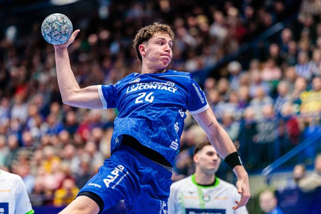 Joel Willecke (TBV Lemgo Lippe, 24) im Torwurf GER, TBV Lemgo Lippe vs. HSG Wetzlar, Handball, 1. Bundesliga, 19. Spieltag, Spielzeit 2025 2026, 26.12.2025 GER, TBV Lemgo Lippe vs. HSG Wetzlar, Handball, 1. Bundesliga, 19. Spieltag, Spielzeit 2025 2026, 26.12.2025 Lemgo Copyright: xEibner-Pressefoto JanxRollingerx EP_JSK