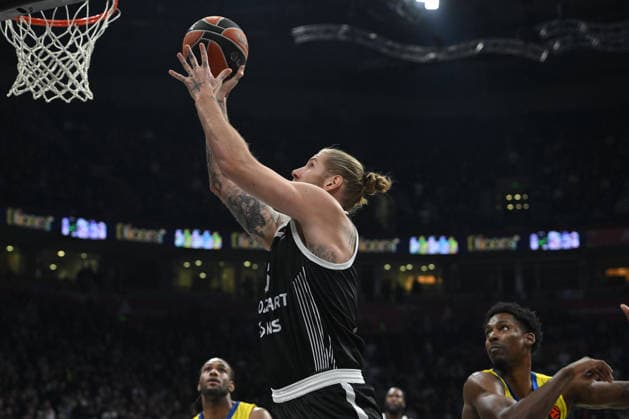 PARTIZAN vs MACCABI TEL AVIV DYLAN OSETKOWSKI Dilan Osetkovski basketball Partizan vs Maccabi Tel Aviv Euroleague, Beogradska arena, Belgrade 26.12.2025 Foto: BASKETBALL, EUROLEAGUE, PARTIZAN, MACCABI TEL AVIV Belgrade Belgrade arena Serbia Copyright: xMarkoxMetlas xMNxPressx