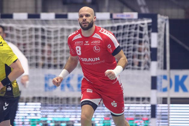 26.12.2025, xtgx, Handball Daikin HBL MT Melsungen - TVB Stuttgart emspor, v.l. Adrian Sipos (Melsungen, 8) Jubel, Torjubel, jubelt ueber das Tor, celebrate the goal, celebration Kassel