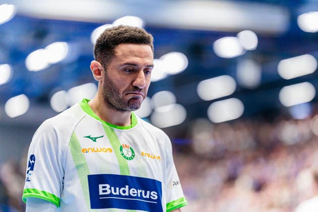 Ahmed Nafea (HSG Wetzlar, 79) ist enttaeuscht unzufrieden GER, TBV Lemgo Lippe vs. HSG Wetzlar, Handball, 1. Bundesliga, 19. Spieltag, Spielzeit 2025 2026, 26.12.2025 GER, TBV Lemgo Lippe vs. HSG Wetzlar, Handball, 1. Bundesliga, 19. Spieltag, Spielzeit 2025 2026, 26.12.2025 Lemgo Copyright: xEibner-Pressefoto JanxRollingerx EP_JSK