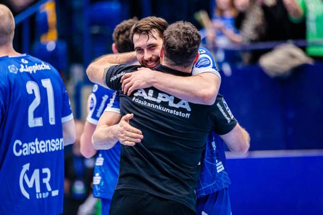v.l. Hendrik Wagner (TBV Lemgo Lippe, 28), Florian Kehrmann (TBV Lemgo Lippe, Trainer) jubelt freut sich nach 28:25 Sieg GER, TBV Lemgo Lippe vs. HSG Wetzlar, Handball, 1. Bundesliga, 19. Spieltag, Spielzeit 2025 2026, 26.12.2025 GER, TBV Lemgo Lippe vs. HSG Wetzlar, Handball, 1. Bundesliga, 19. Spieltag, Spielzeit 2025 2026, 26.12.2025 Lemgo Copyright: xEibner-Pressefoto JanxRollingerx EP_JSK