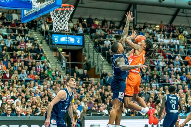 TLeipzig, Deutschland 26. Dezember 2025: 1.BBL - 2025 2026 - Syntainics MBC vs. Niners Chemnitz Im Bild: Copyright: xFotostandx xNachtigallx