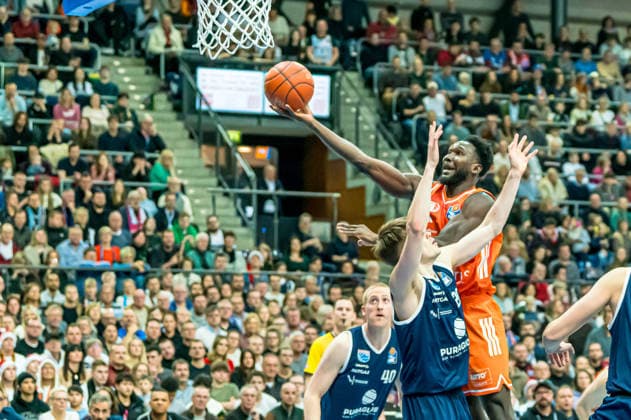 Leipzig, Deutschland 26. Dezember 2025: 1.BBL - 2025 2026 - Syntainics MBC vs. Niners Chemnitz Im Bild: Copyright: xFotostandx xNachtigallx