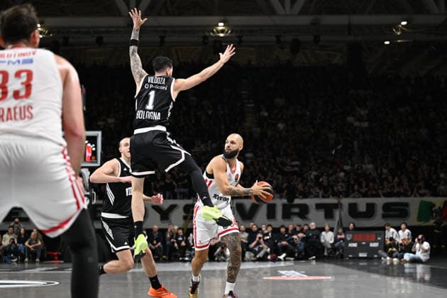 Evan Fournier Virtus Bologna - Olympiacos Piraeus Euroleague 2025 26 Round 18 Bologna, 26 12 2025 Foto E. Coppola Ciamillo-Castoria Bologna  Copyright: xEgiziaxCoppolax