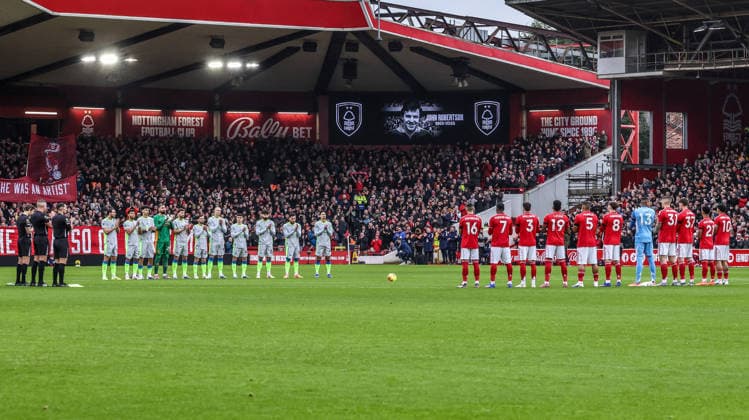 Nottingham Forest v Manchester City, Premier League RIP John Robertson, a minutes applause during the Premier League match between Nottingham Forest and Manchester City at the City Ground, Nottingham, UK on 27 December 2025. Editorial use only DataCo restrictions apply See www.football-dataco.com , Copyright: xSimonxDaviesx PSI-23470-0017
