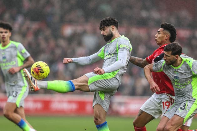 Premier League Nottingham Forest v Manchester City Josko Gvardiol of Manchester City clears the ball during the Premier League match Nottingham Forest vs Manchester City at City Ground, Nottingham, United Kingdom, 27th December 2025 (Photo by Alfie Cosgrove News Images) Nottingham City Ground Nottinghamshire United Kingdom Copyright: xAlfiexCosgrove NewsxImagesx