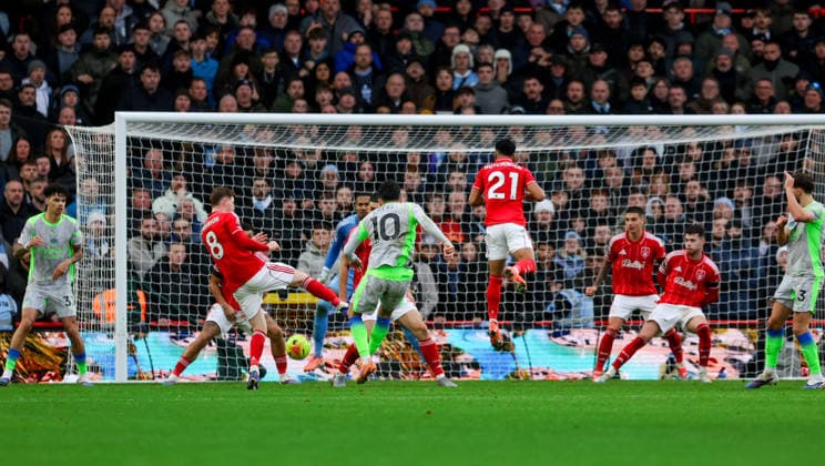 Nottingham Forest v Manchester City, Premier League GOAL1-2 Manchester City midfielder Rayan Cherki (10) scores a goal to make the score 1-2 during the Premier League match between Nottingham Forest and Manchester City at the City Ground, Nottingham, UK on 27 December 2025. Editorial use only DataCo restrictions apply See www.football-dataco.com , Copyright: xSimonxDaviesx PSI-23470-0053